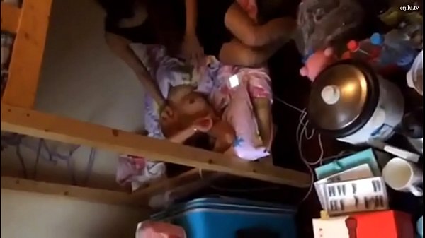 Girls dormitory – nilamas ang kaibigan na natutulog