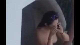 BOSO kay ate sa balcony ng hotel