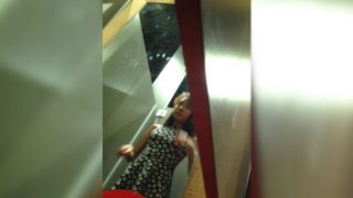 Nabosohan sa Changing Room si Ate