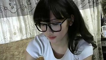 Nagpakita ng suso sa camera