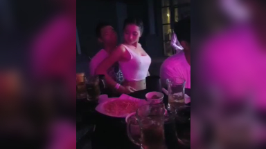Utog na Utog na si Manoy sa Swabeng Lapdance