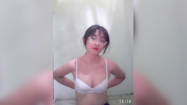 Send Nudes ni Koreana Kapalit ang Pera