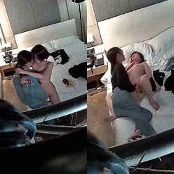 Lesbian Couple Nagkang-kangan sa Hotel